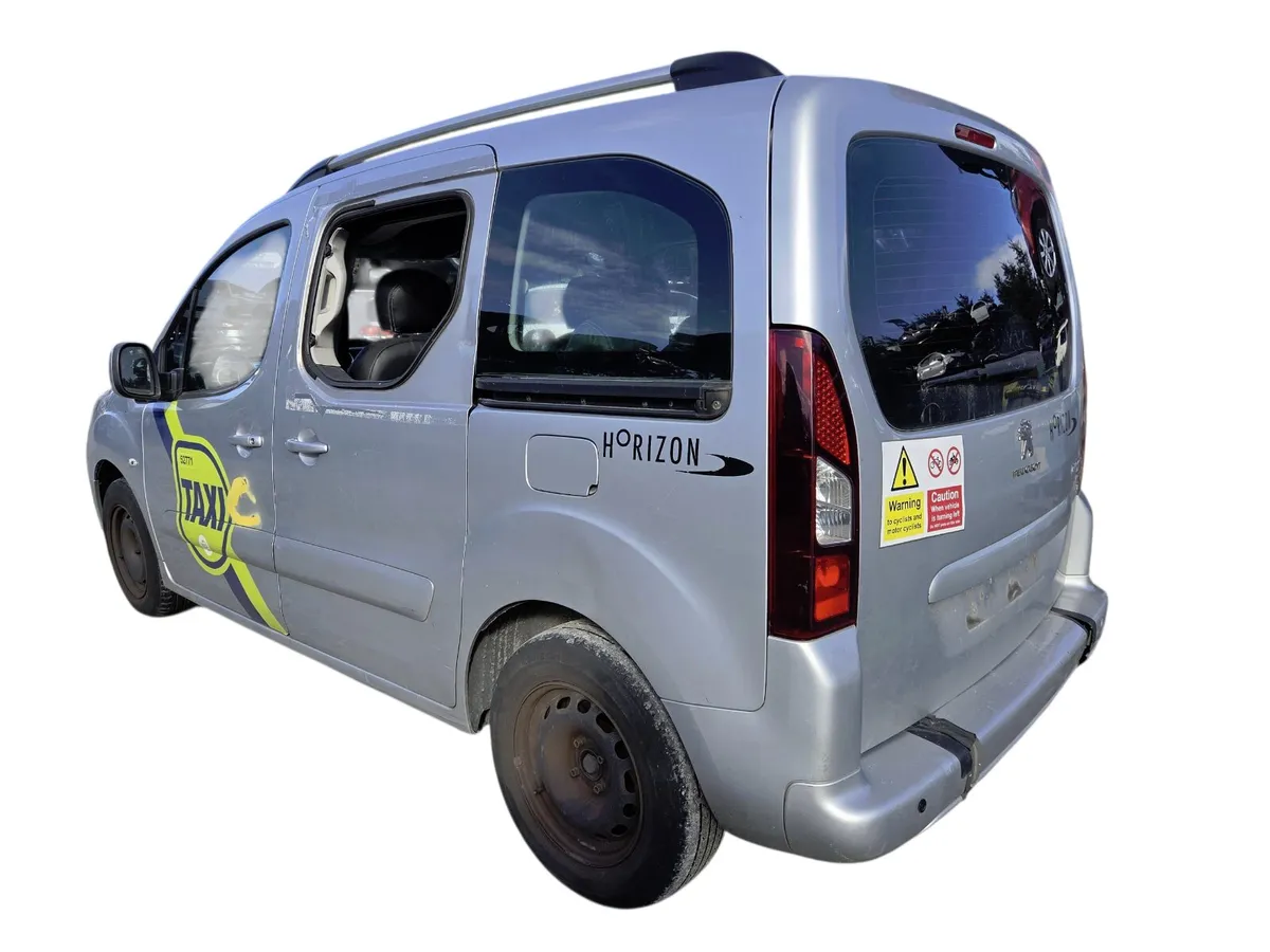 2013 PEUGEOT PARTNER TEPEE For Breaking/Dismantlin - Image 4