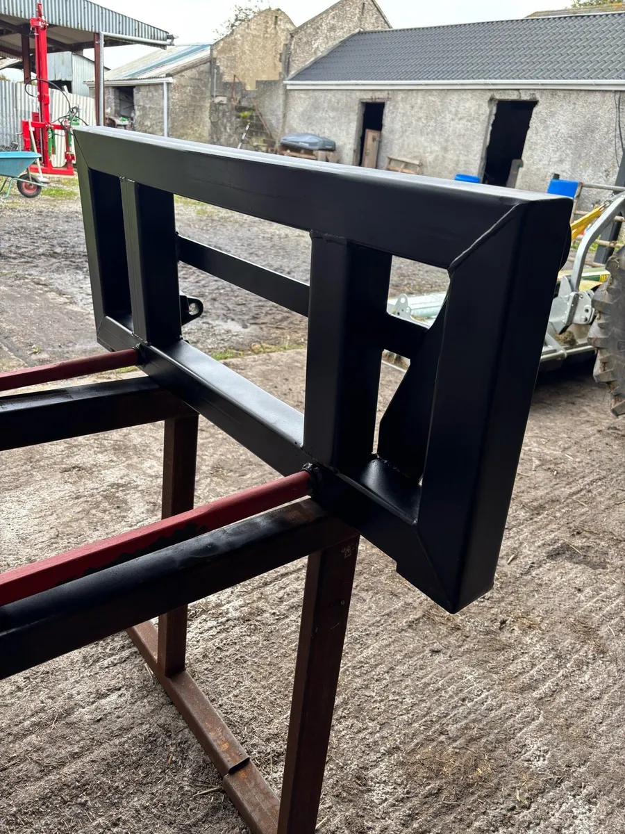 Bale spike - Image 4