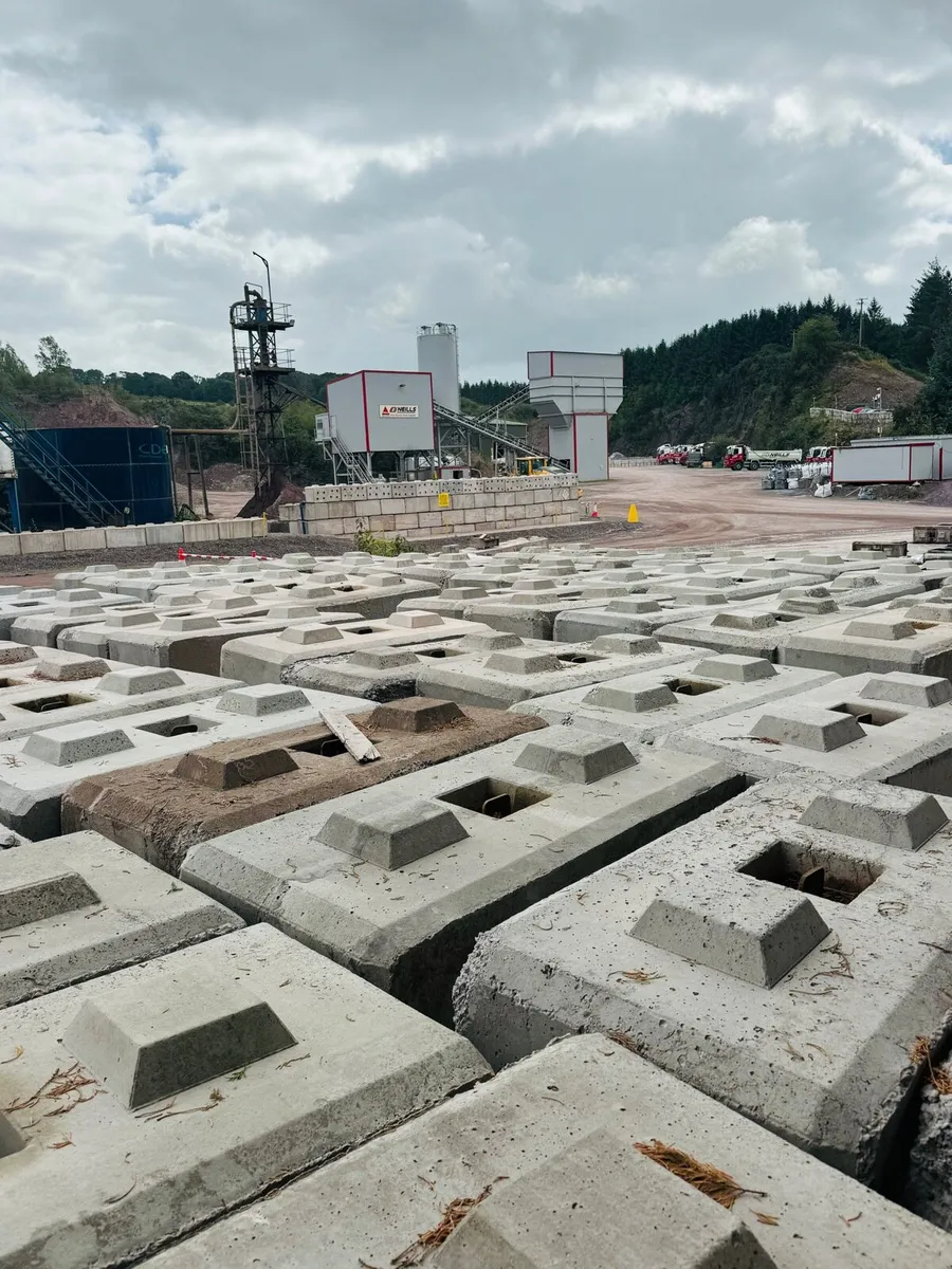 CONCRETE LEGO BLOCKS - Image 1