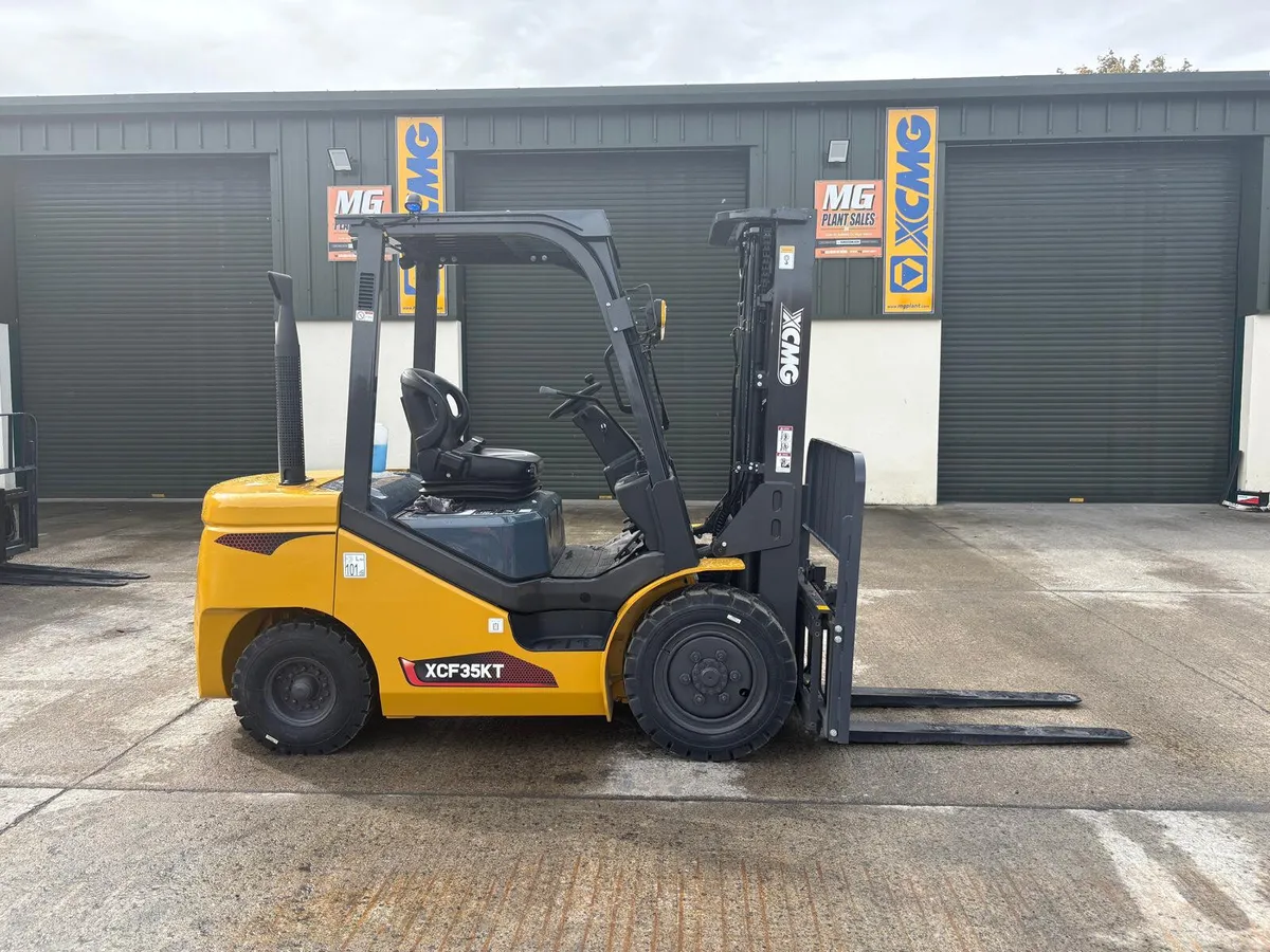 XCMG XCF35KT 3.5T Diesel Forklift - Image 4