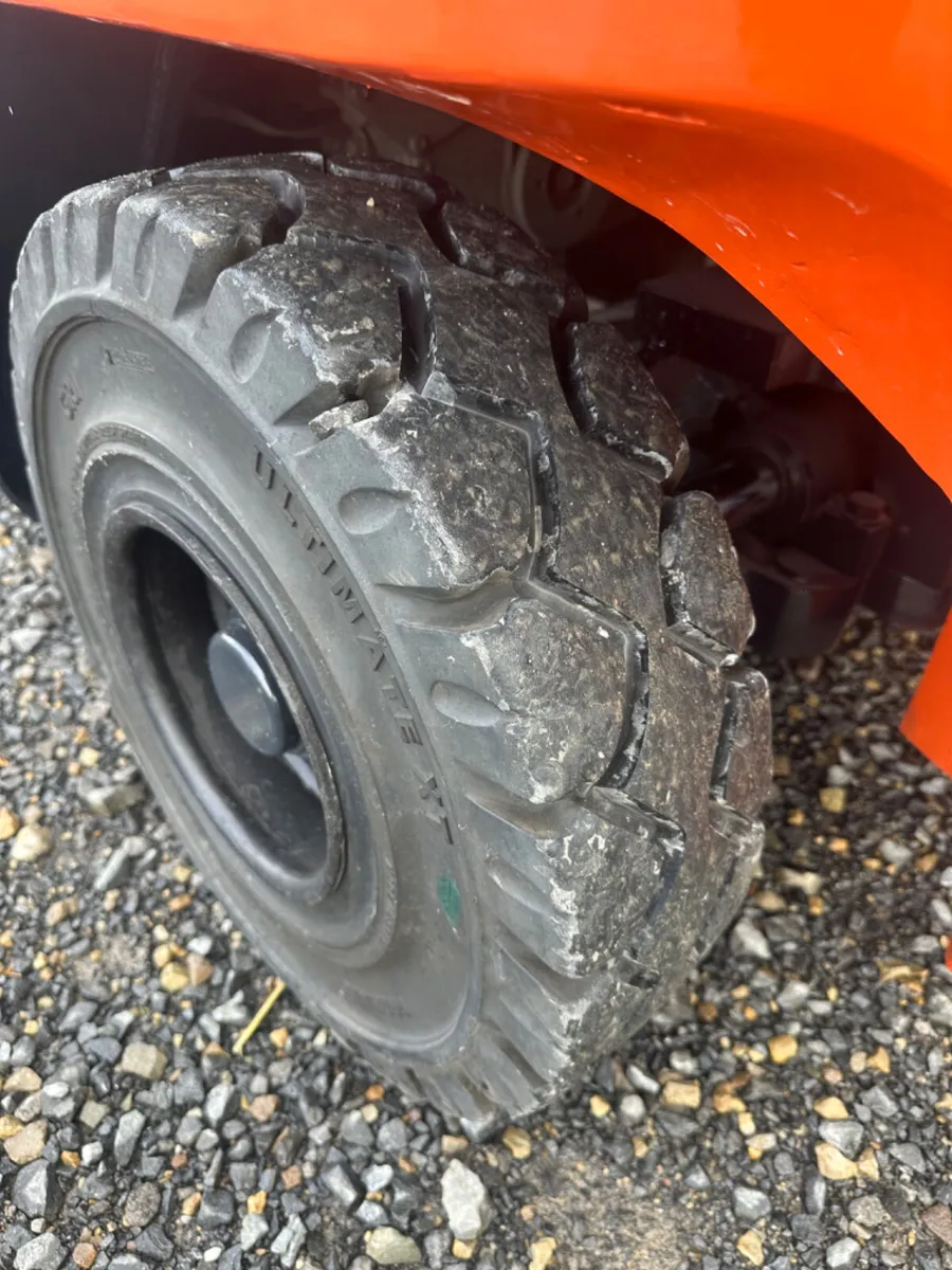 2018 Doosan D30S-7 Forklift - Image 4