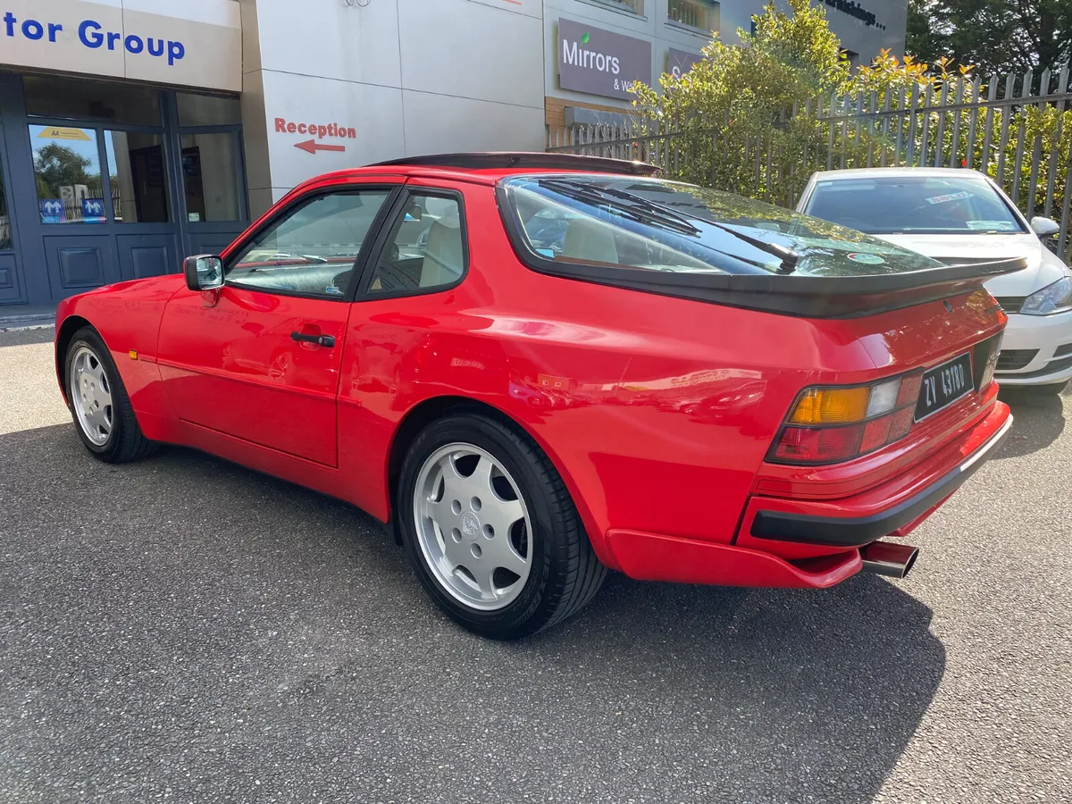 Porsche 944 3.0i  S2 - Image 4