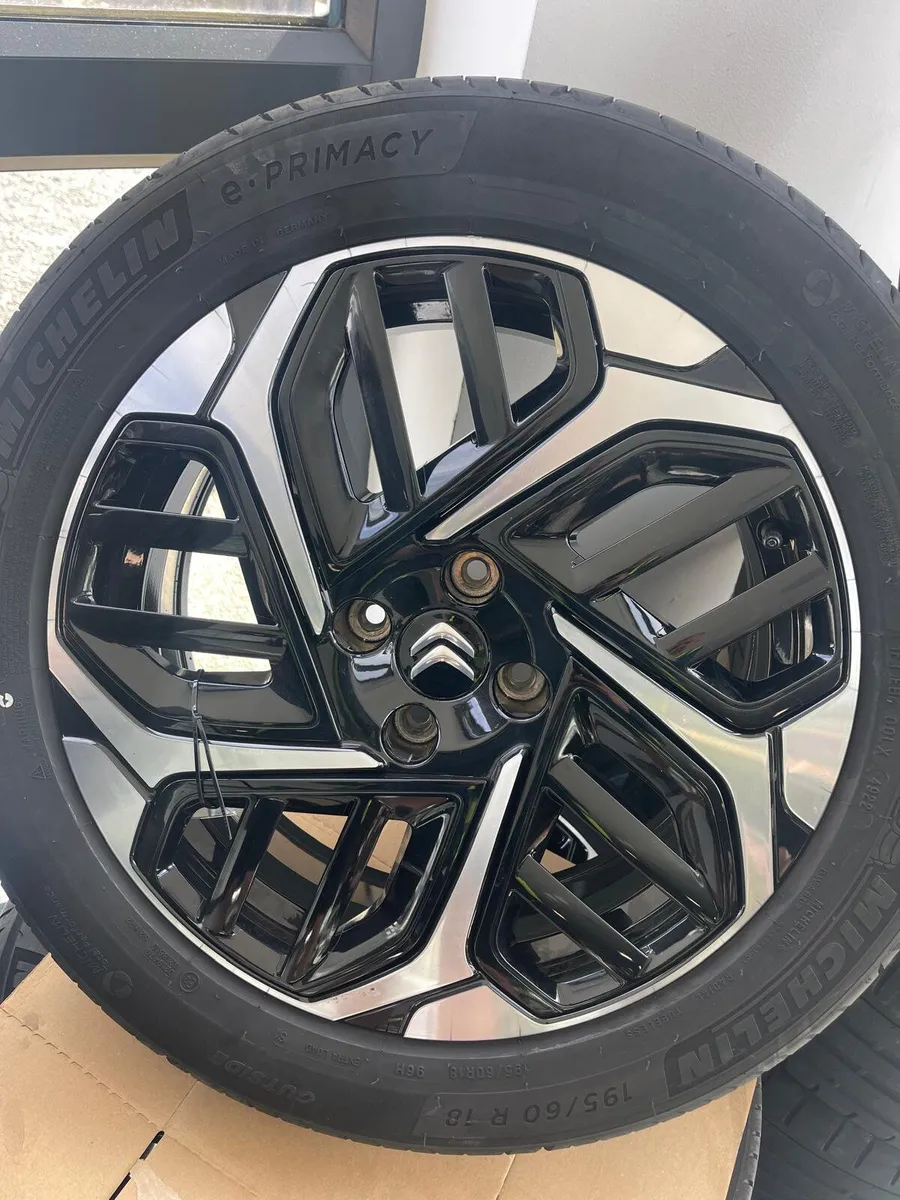 2024 Citroen/DS C4 18" Alloy Wheel Set 195/60 R18 - Image 1
