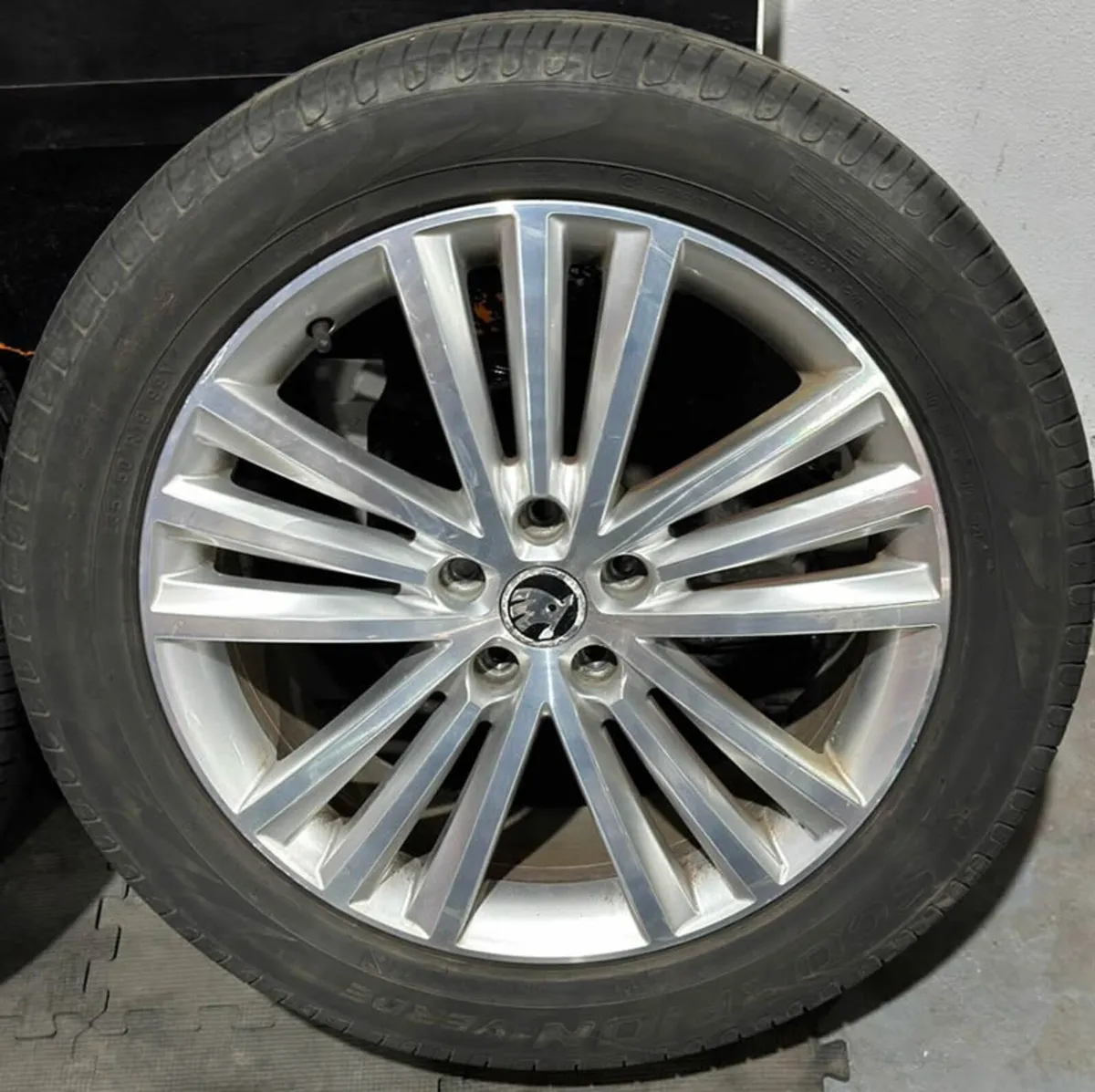 19" GENUINE SKODA KODIAK Alloys & Tyres - Image 3