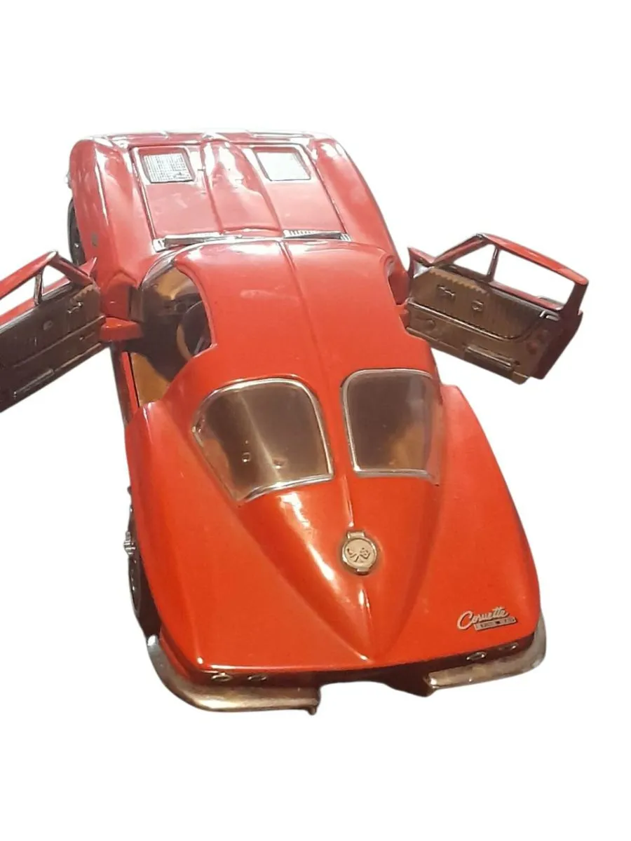 Franklin Mint 1963 Chevrolet Corvette 1/24 - Image 3