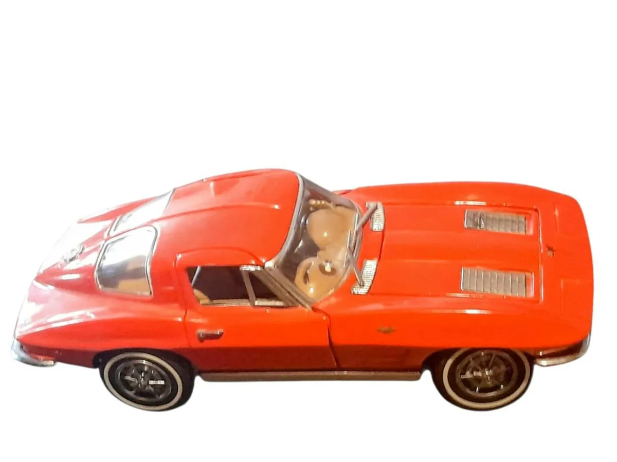 Franklin Mint 1963 Chevrolet Corvette 1/24 - Image 4