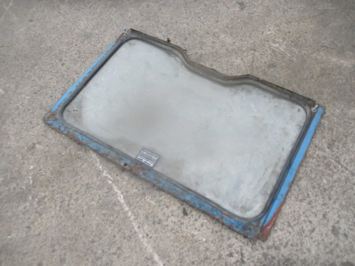 Ford Cab Front Windscreen - Image 2