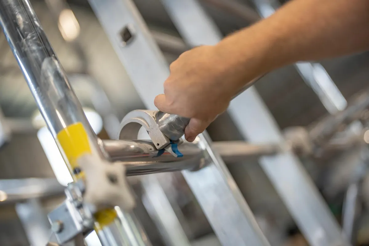 Folding scaffolding tower - Image 4