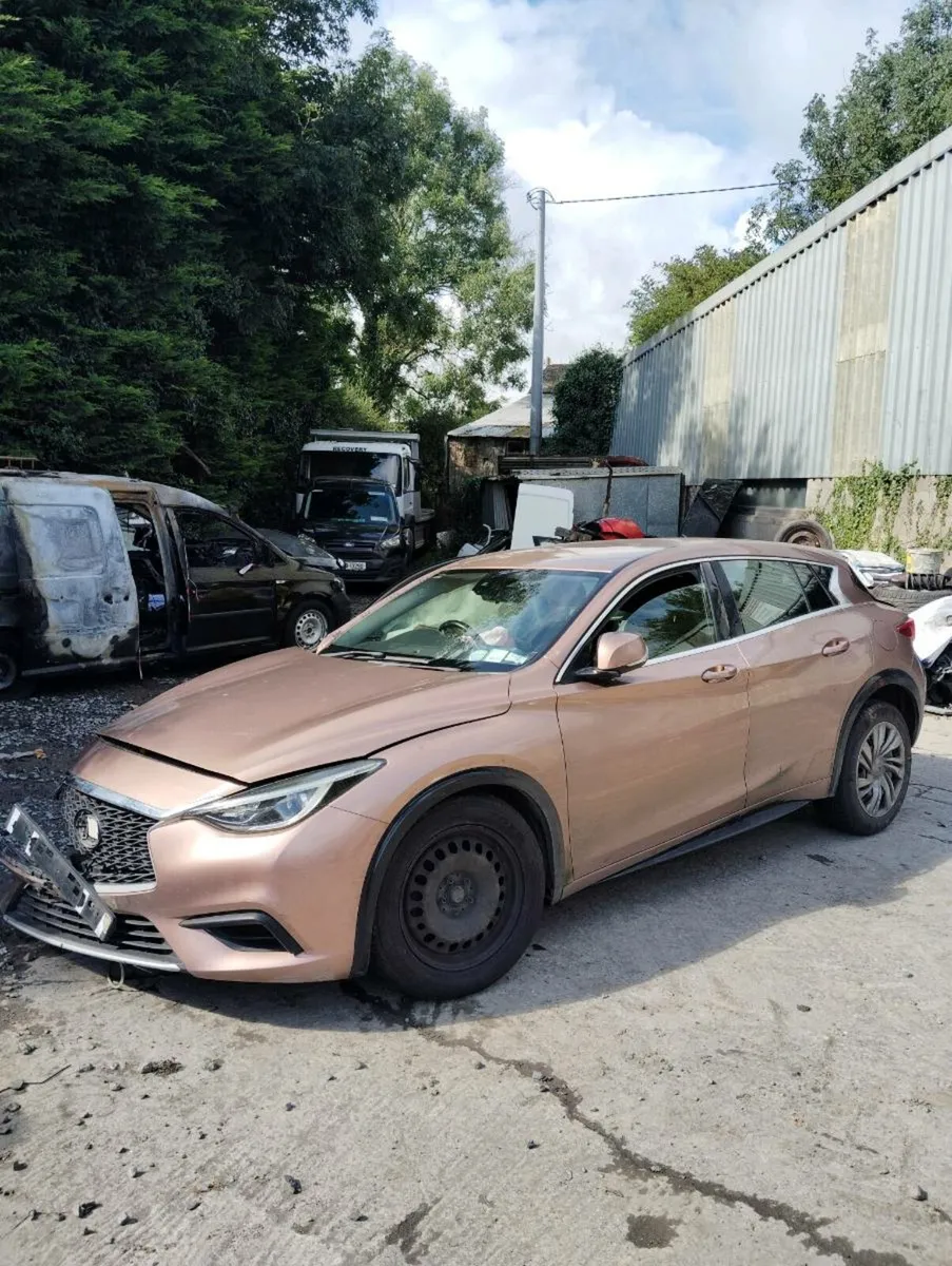 Breaking infinity Q30 2017 1.5 diesel - Image 1