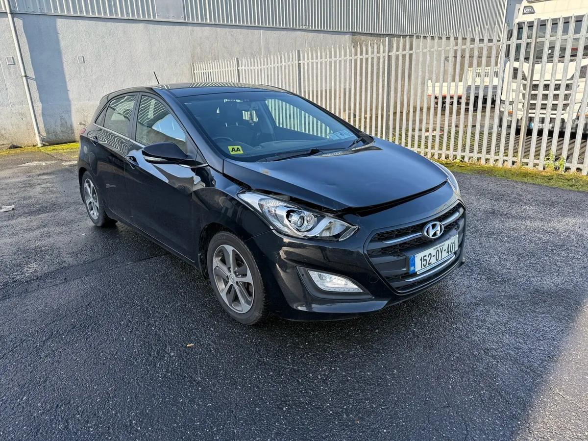 2015 Hyundai i30 1.6d deluxe DRIVE HOME - Image 1