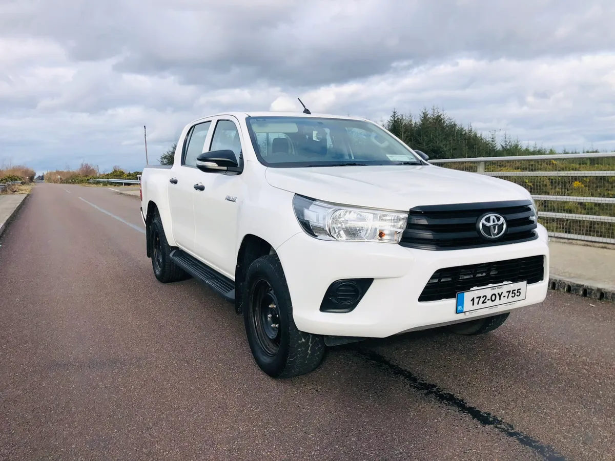 172 Toyota Hilux - Finance Options - Image 2
