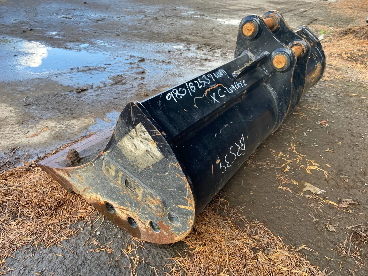 Used 1200mm wide Ditching Bucket (980/B2539) - Image 2