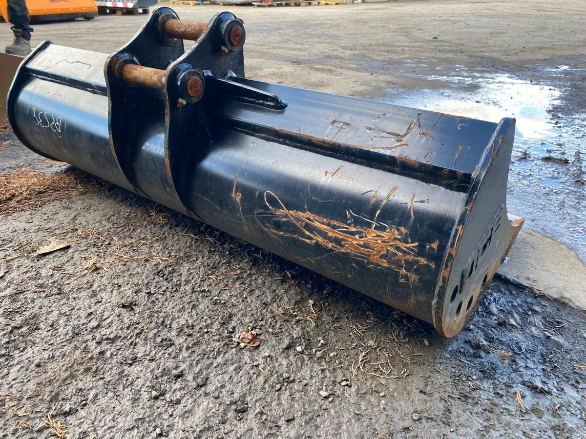 Used 1200mm wide Ditching Bucket (980/B2539) - Image 3