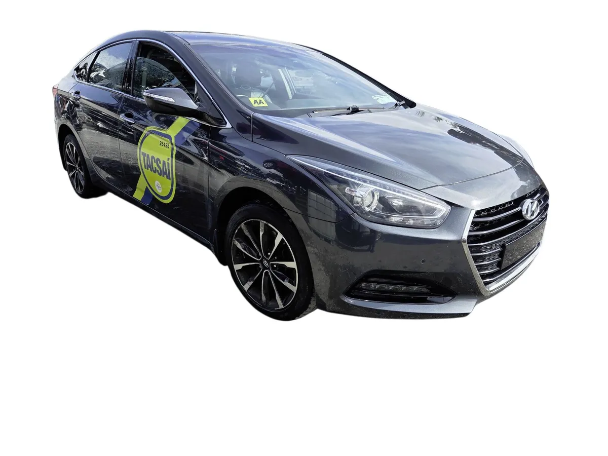 2015 HYUNDAI I40 For Breaking/Dismantling - Image 1
