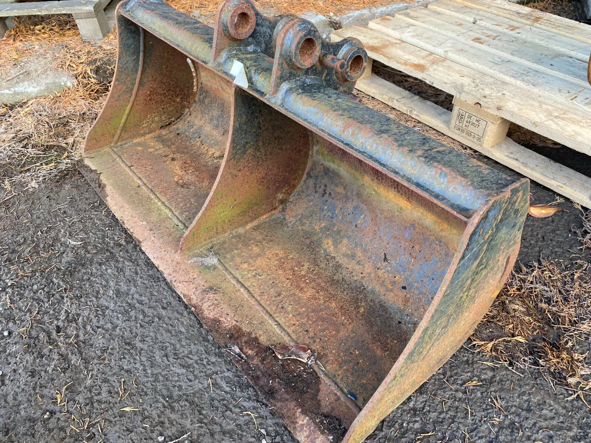 Used 1000mm wide grading bucket (980/B2532) - Image 2