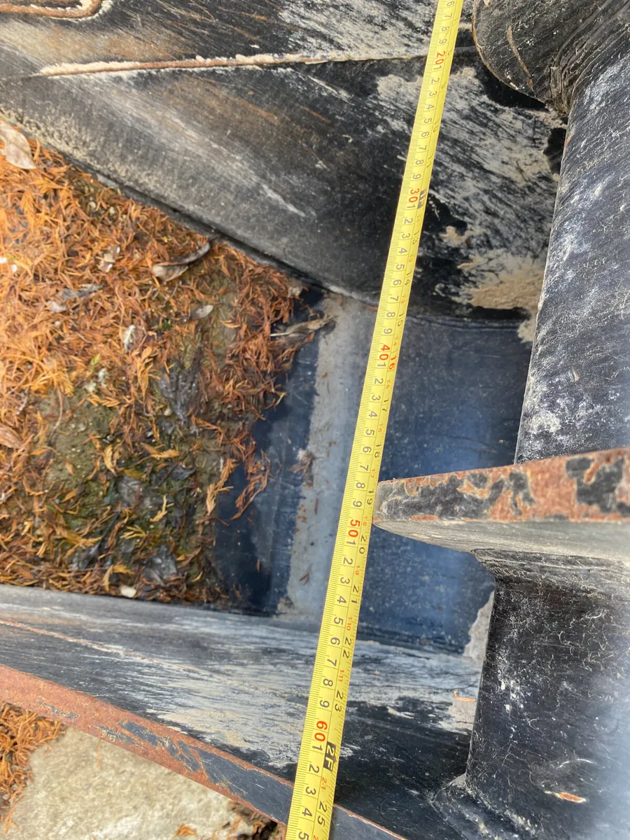 Used 610mm wide digging bucket (980/A0403) - Image 4
