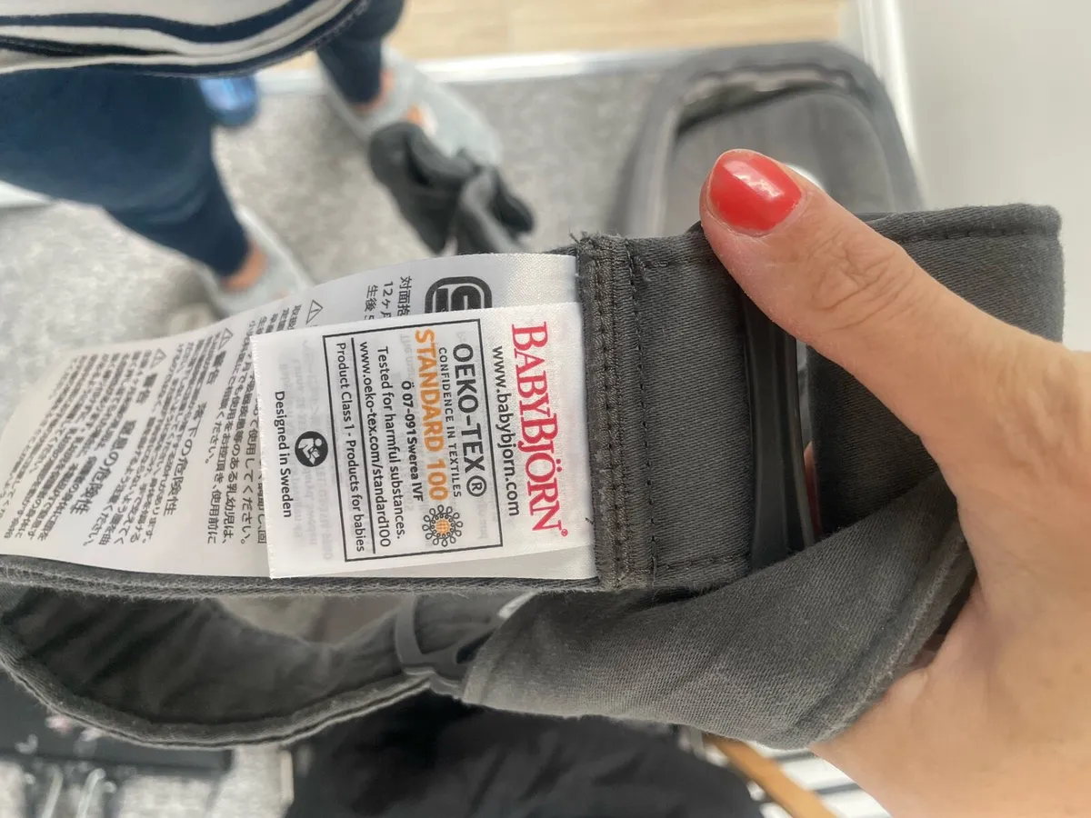 Baby Bjorn mini carrier - Image 2