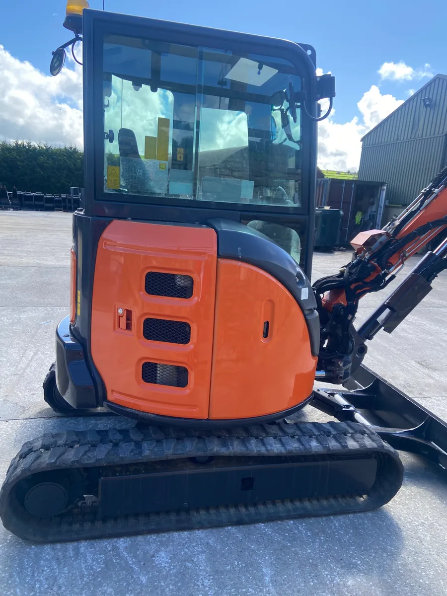 Hitachi u33 - Image 4