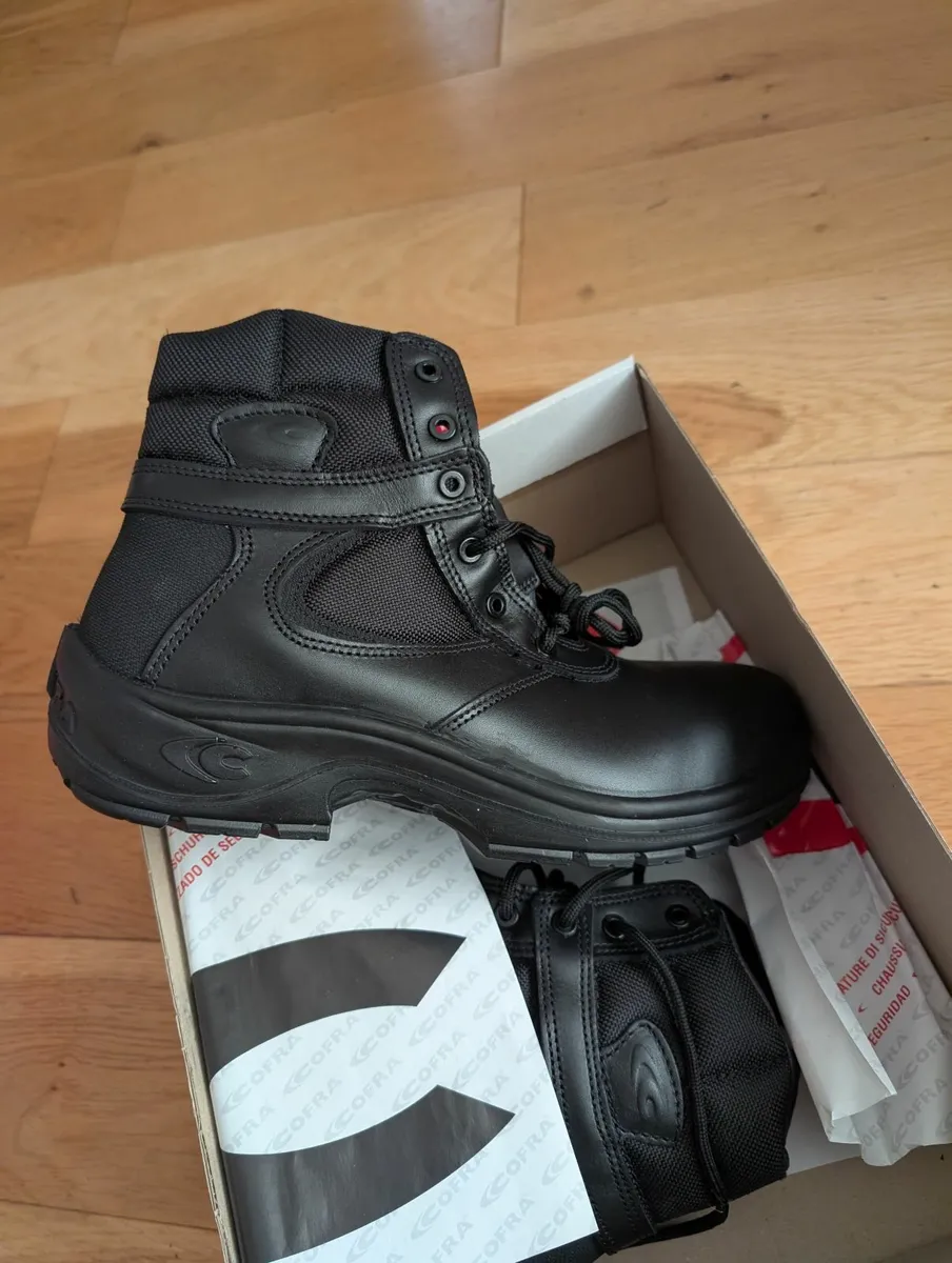 Cofra safety boots - Image 1