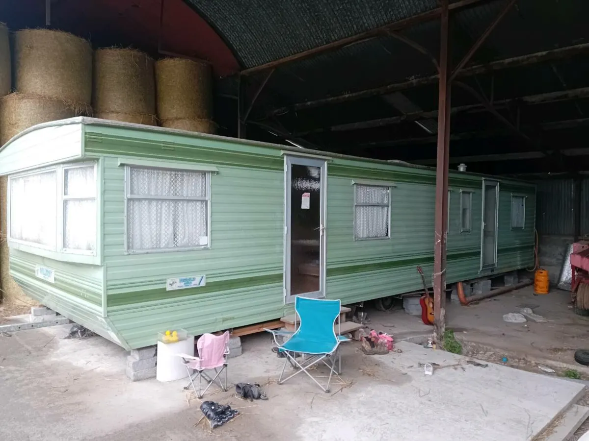 Mobile home - Image 1