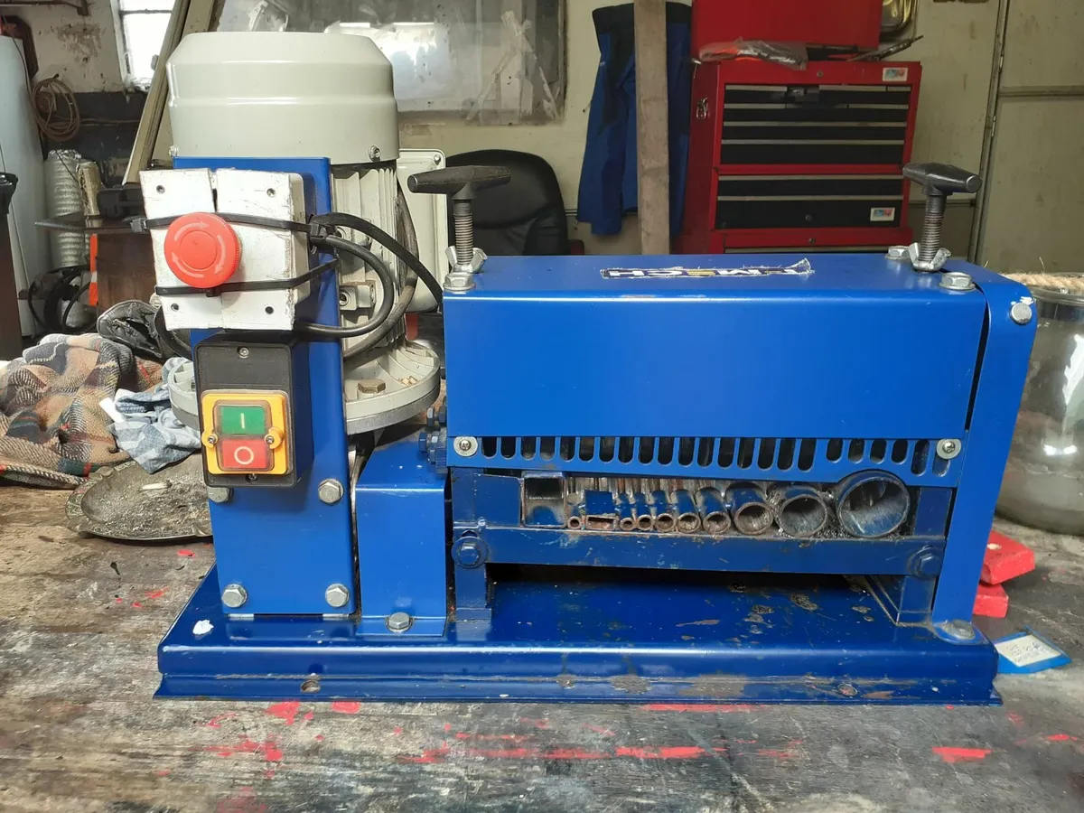 Wire Stripper - Image 1