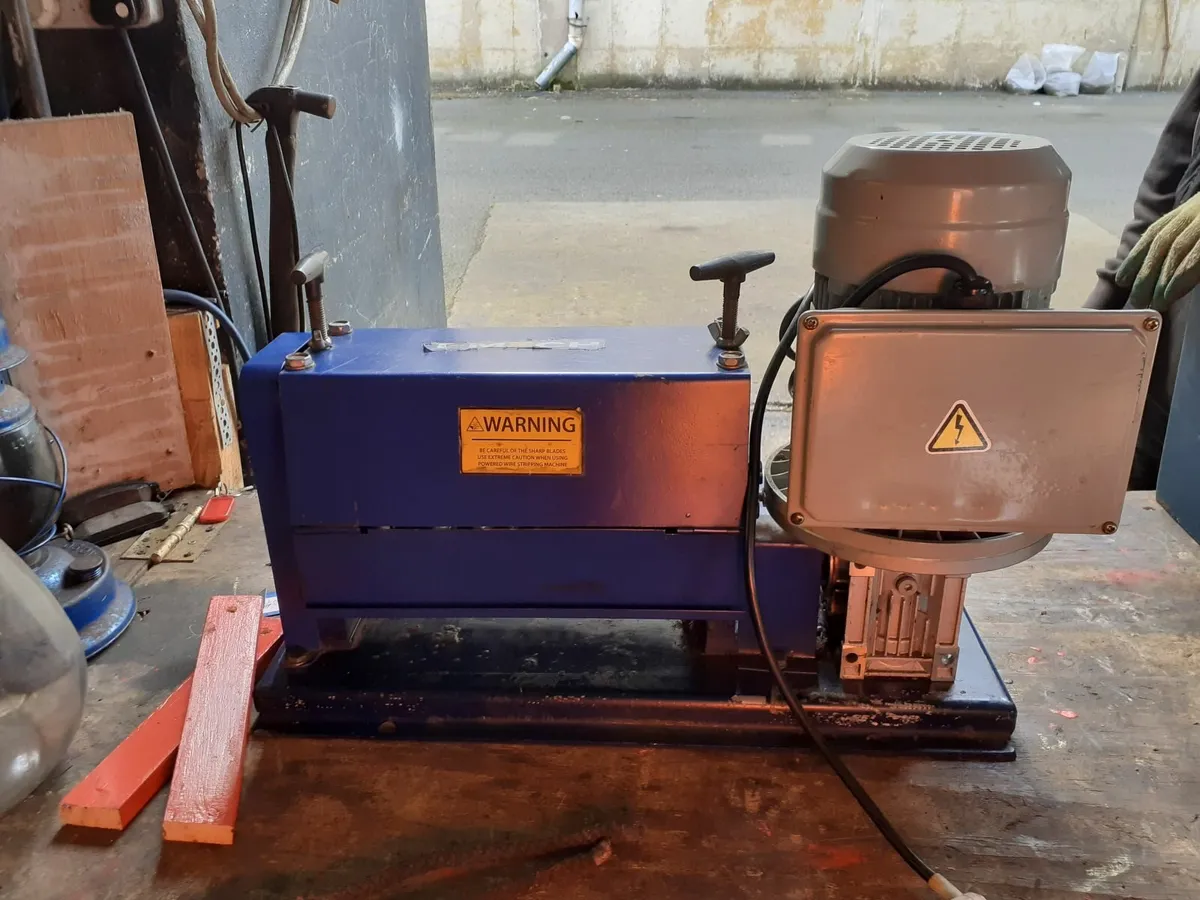 Wire Stripper - Image 2