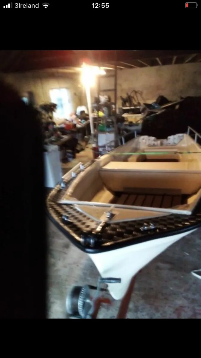15ft fibreglass boat, trailer,engine & lifejackets - Image 3