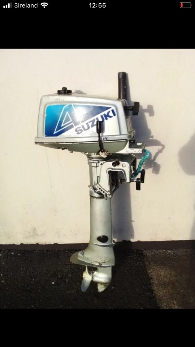 15ft fibreglass boat, trailer,engine & lifejackets - Image 4