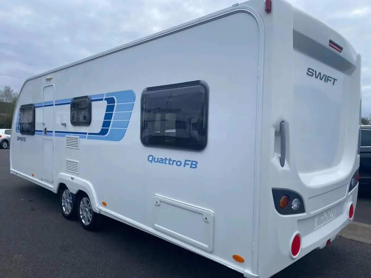 2013 SWIFT FB QUATTRO 6/7 BERTH TOURING CARAVAN - Image 3