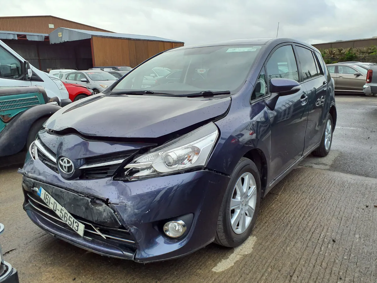 2016 Toyota Corolla verso - Image 2