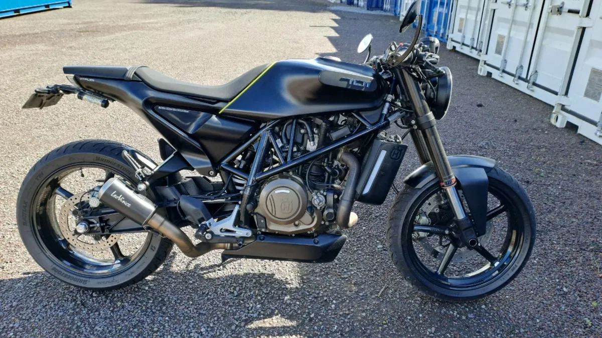 HUSQVARNA Vitpilen 701 - Image 2