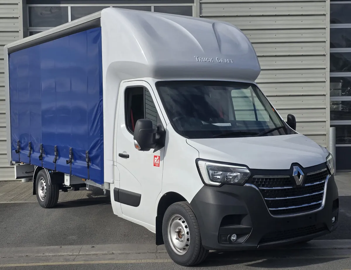 Renault Master Curtain sider with Tail Lift - Image 1