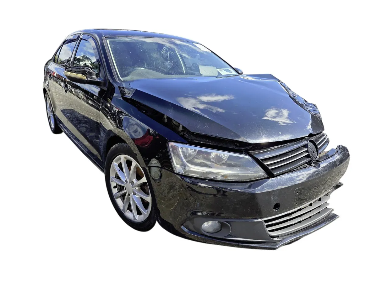 2013 VOLKSWAGEN JETTA For Breaking/Dismantling - Image 1