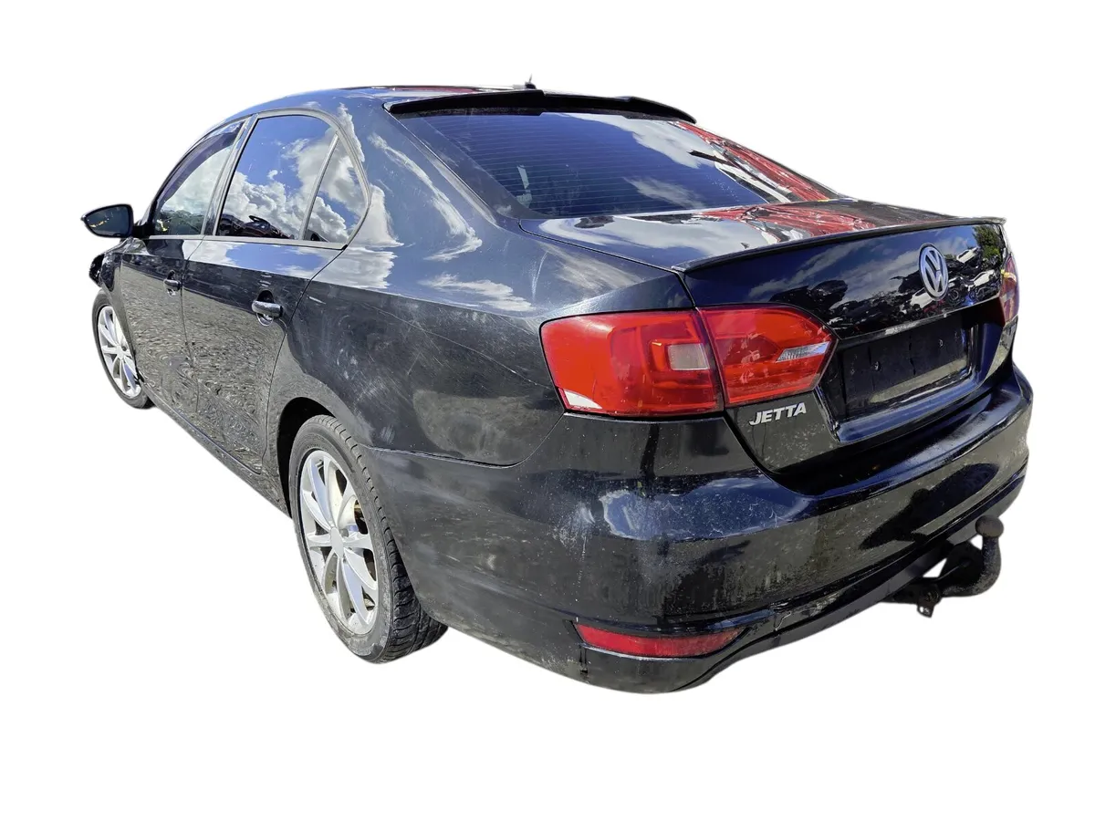 2013 VOLKSWAGEN JETTA For Breaking/Dismantling - Image 4