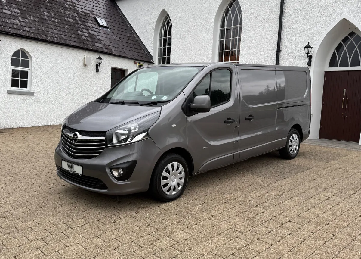 2017 Opel Vivaro Sportive 1.6cdti LWB - Image 3