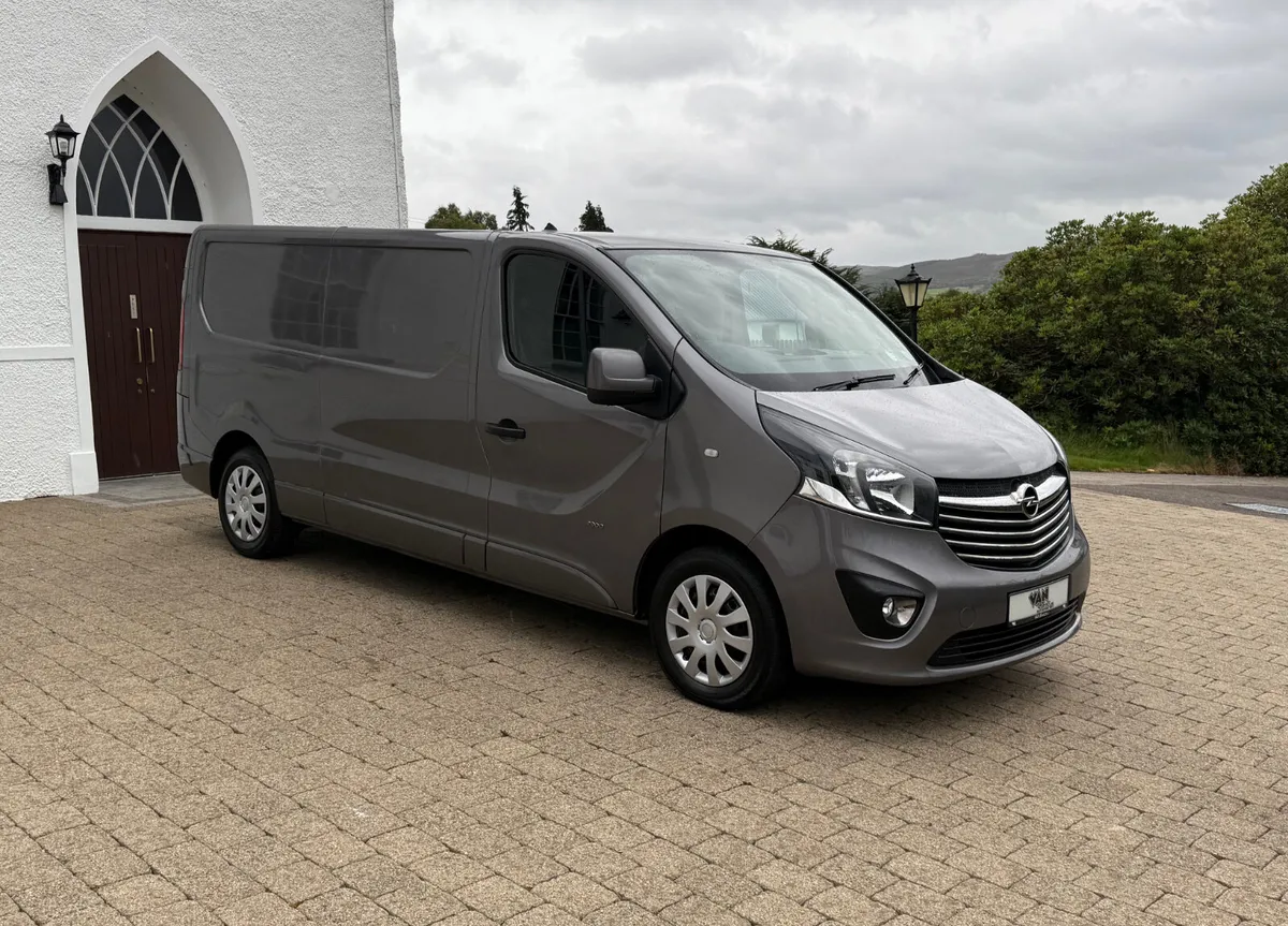 2017 Opel Vivaro Sportive 1.6cdti LWB - Image 1