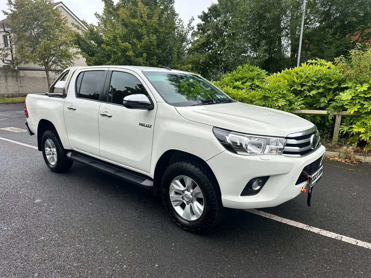 Toyota Hilux 2020 - Image 1