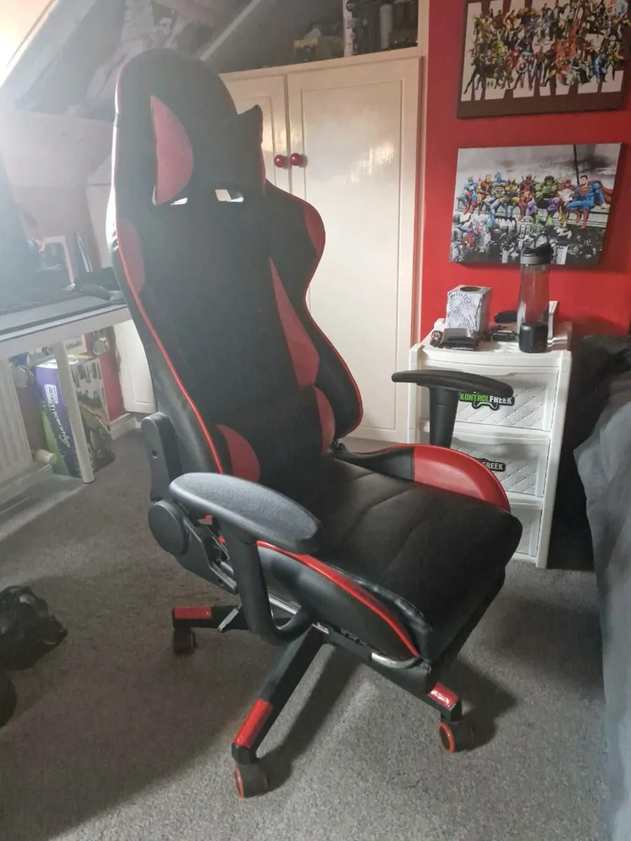 Red Gaming Chair - Image 3