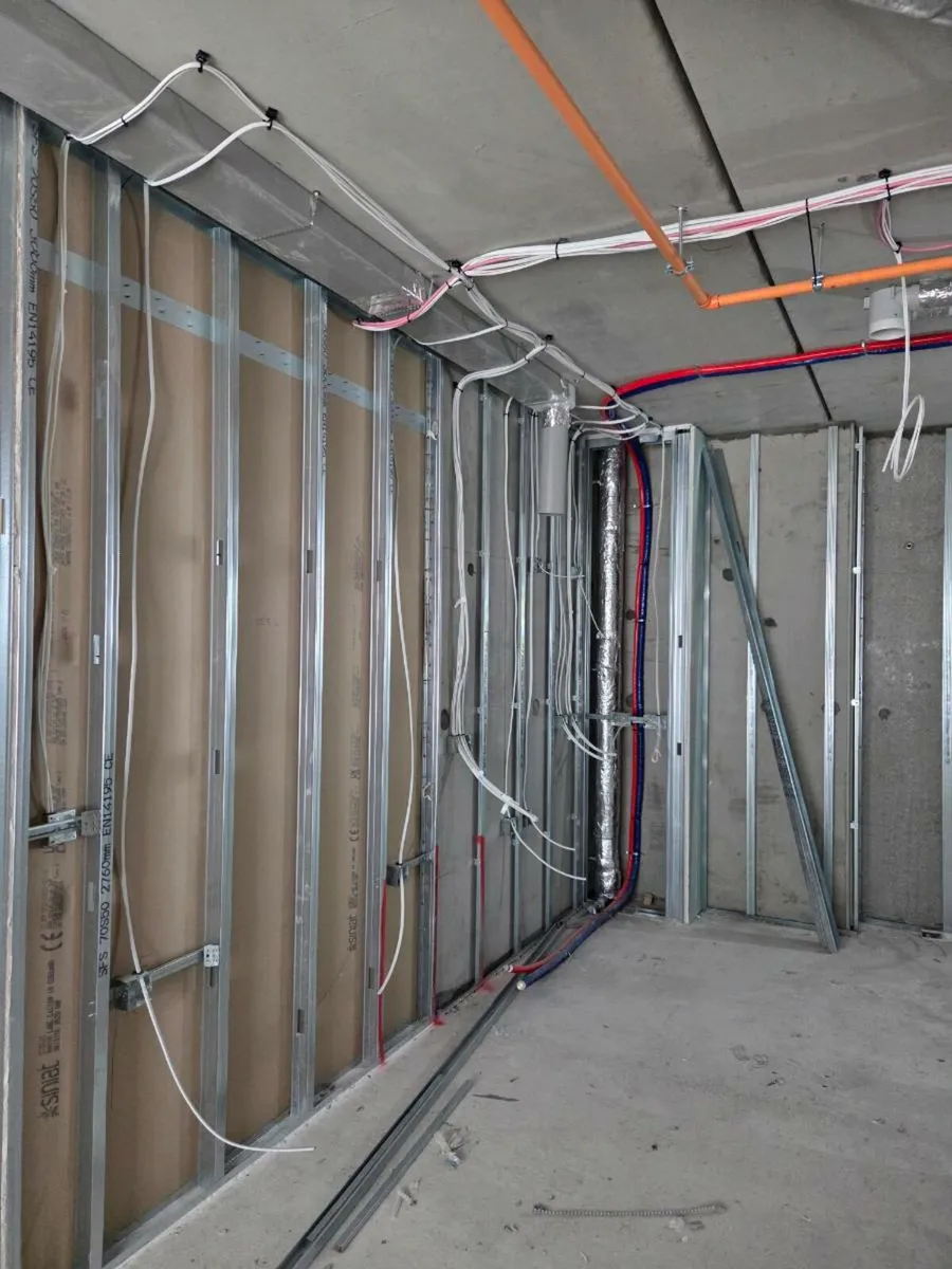 Drylining and Plastering - Image 4