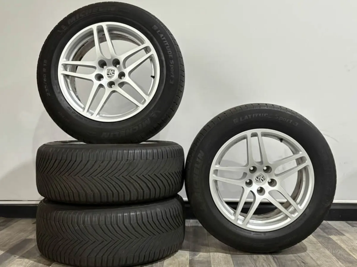18" Genuine PORSCHE MACAN S Alloy Wheels & Tyres - Image 1