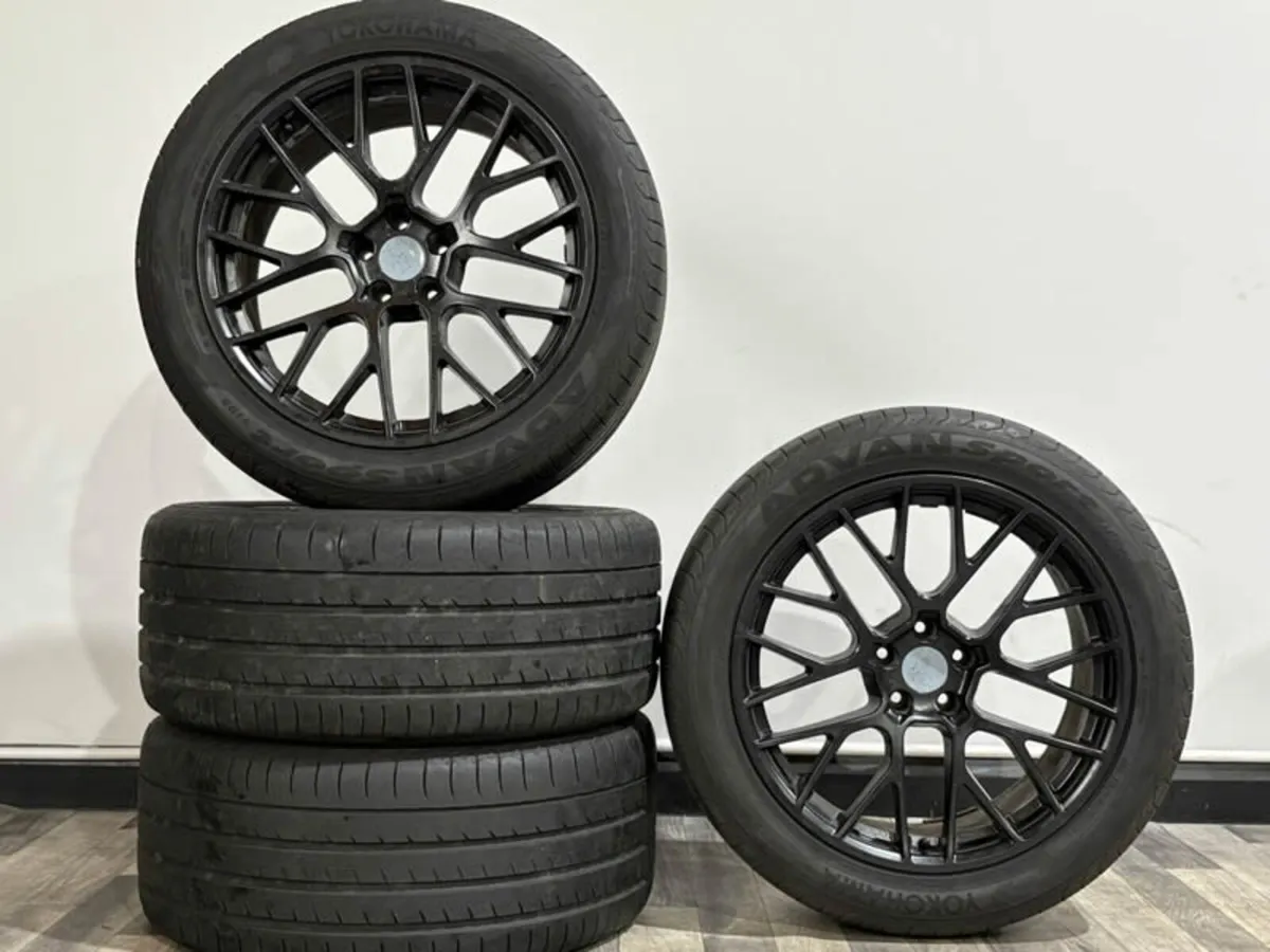 20" PORSCHE MACAN STYLE ALLOY WHEELS & GOODYEAR - Image 1