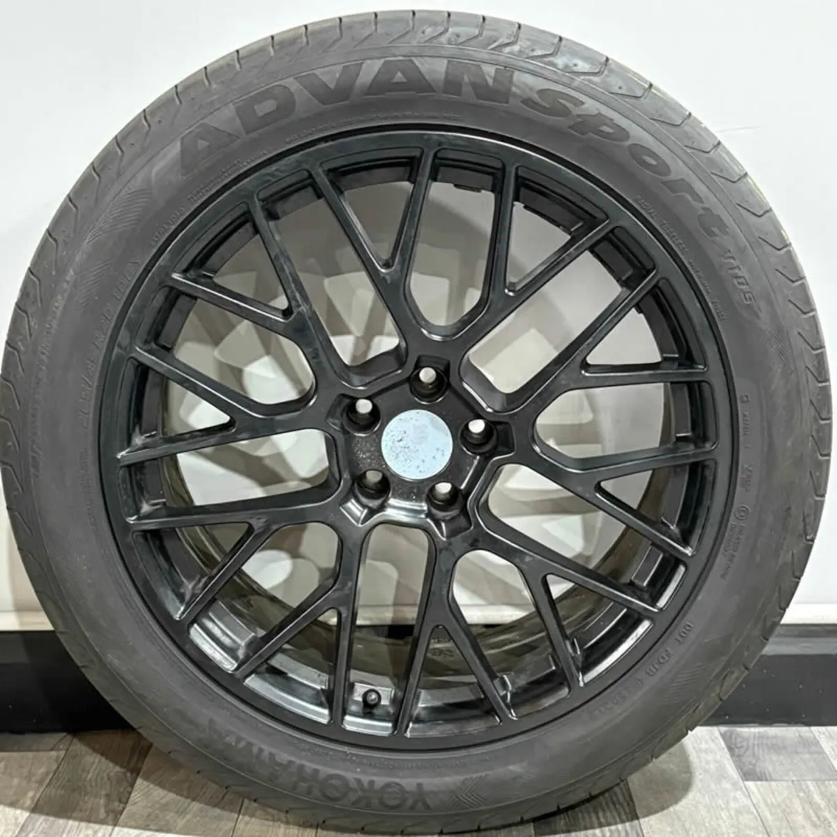 20" PORSCHE MACAN STYLE ALLOY WHEELS & GOODYEAR - Image 2