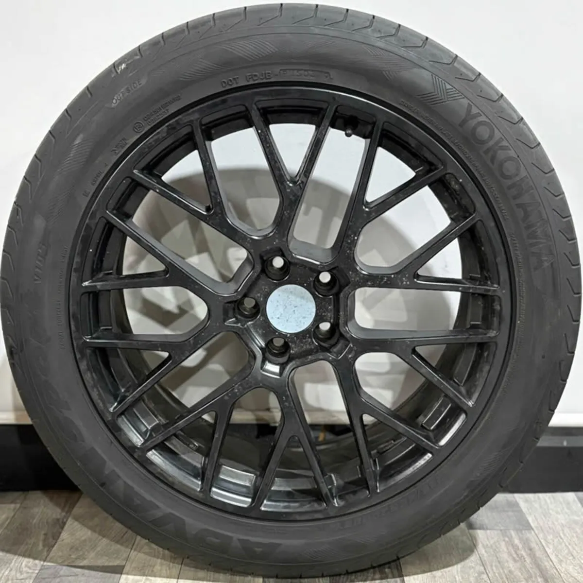 20" PORSCHE MACAN STYLE ALLOY WHEELS & GOODYEAR - Image 4