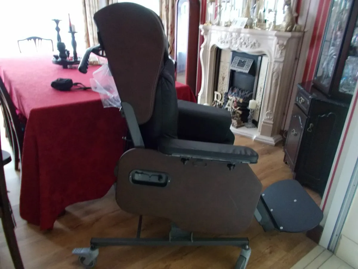 mobility chair - Image 2