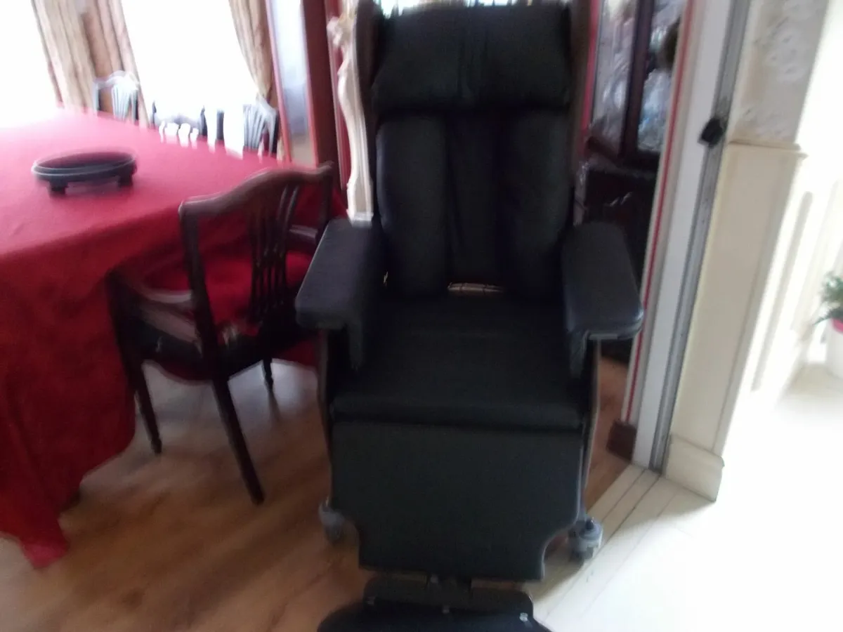 mobility chair - Image 4
