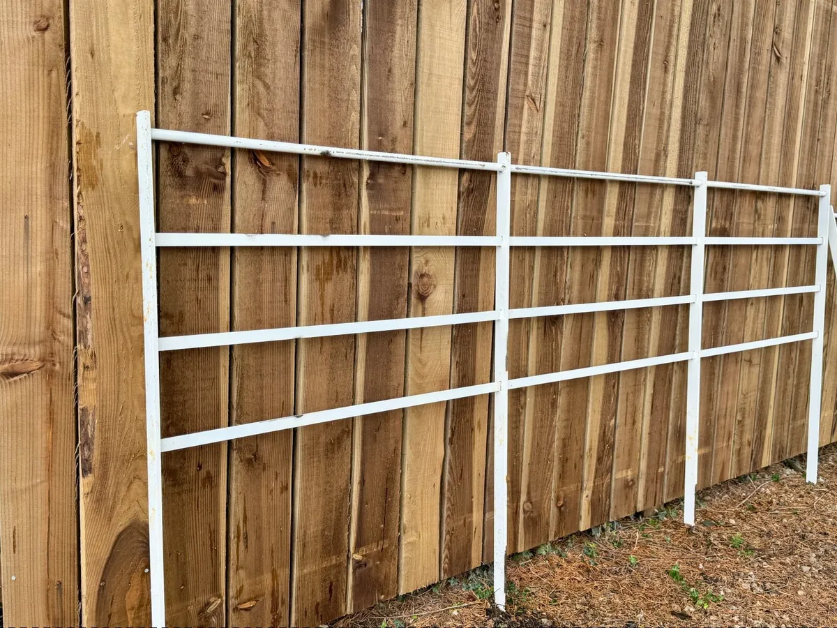 Estate Railing 3 Mtr Lengths New - Image 1