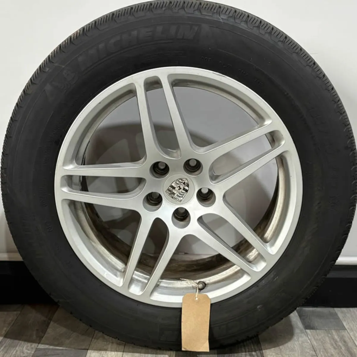 18" Genuine PORSCHE MACAN S Alloy Wheels & Tyres - Image 4