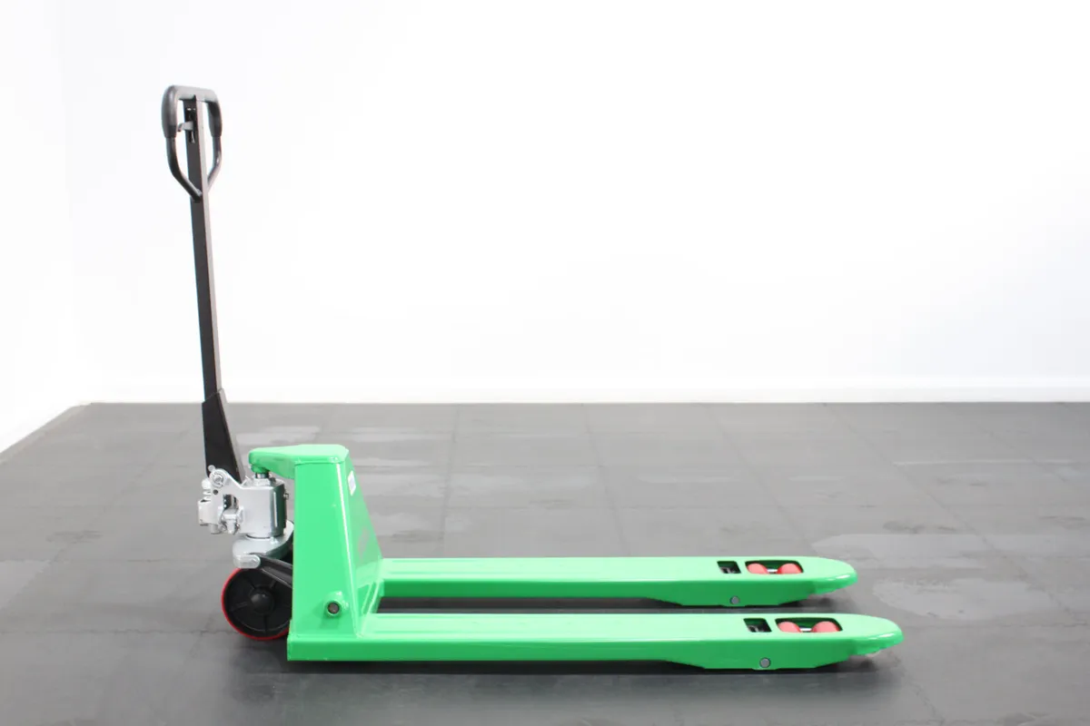 giraffe 3T Euro  Manual Pallet Truck - Image 4