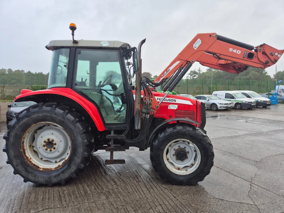 Massey Ferguson 5455 2005 - Image 3