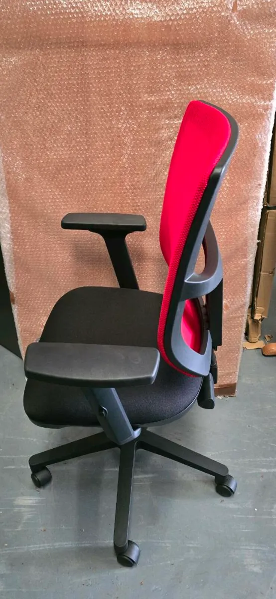 Office Desk & Chair Bundle – Great Value x 16 sets - Image 3